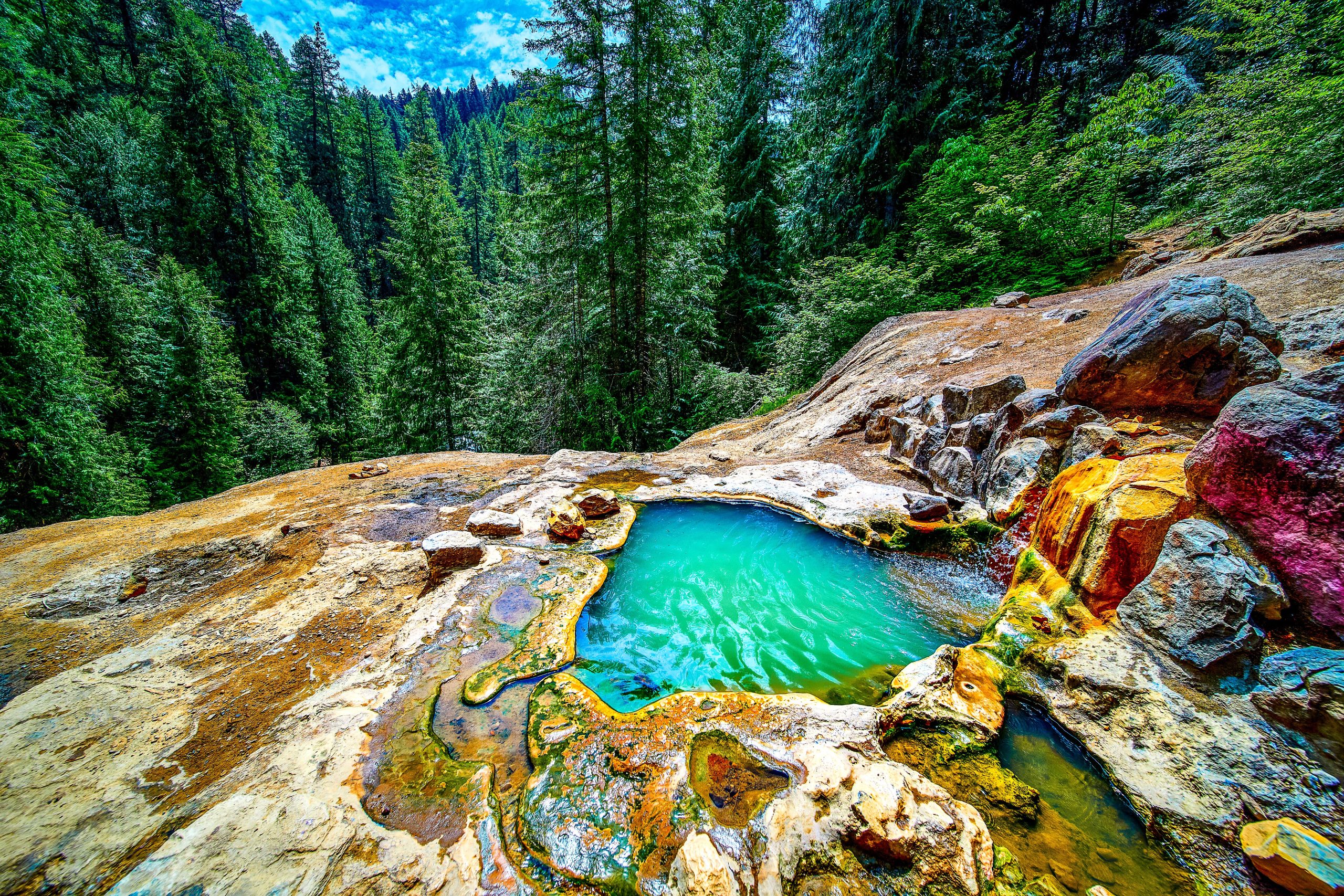Diese japanische Oase im Japan-Stil mit Cascading Hot Springs ist das unwirklichste Ziel des pazifischen Nordwestens