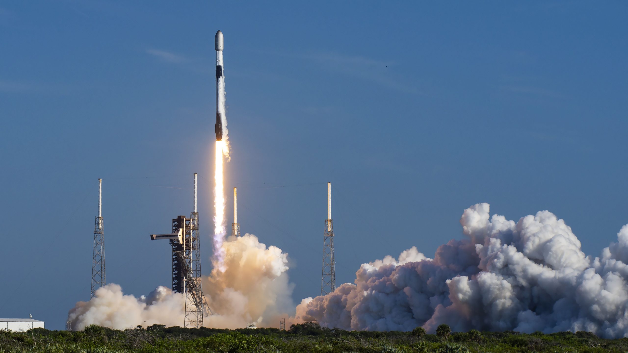 SpaceXs neuer Falcon 9 Booster erhält 22 Starlink 