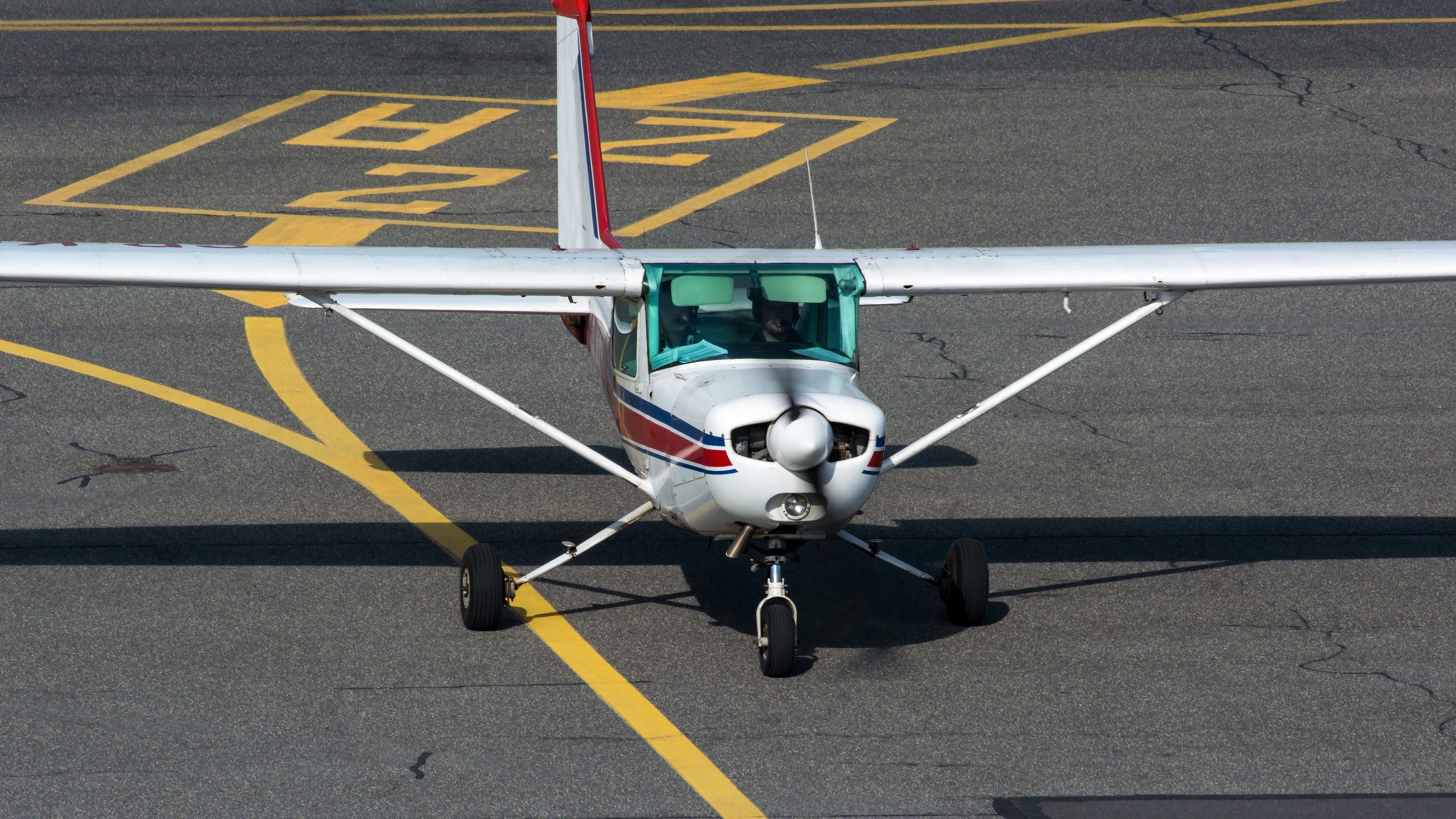 Eine Flugschule in Virginia hat mehrere Schüler aus Tausenden von Dollar herausgebracht