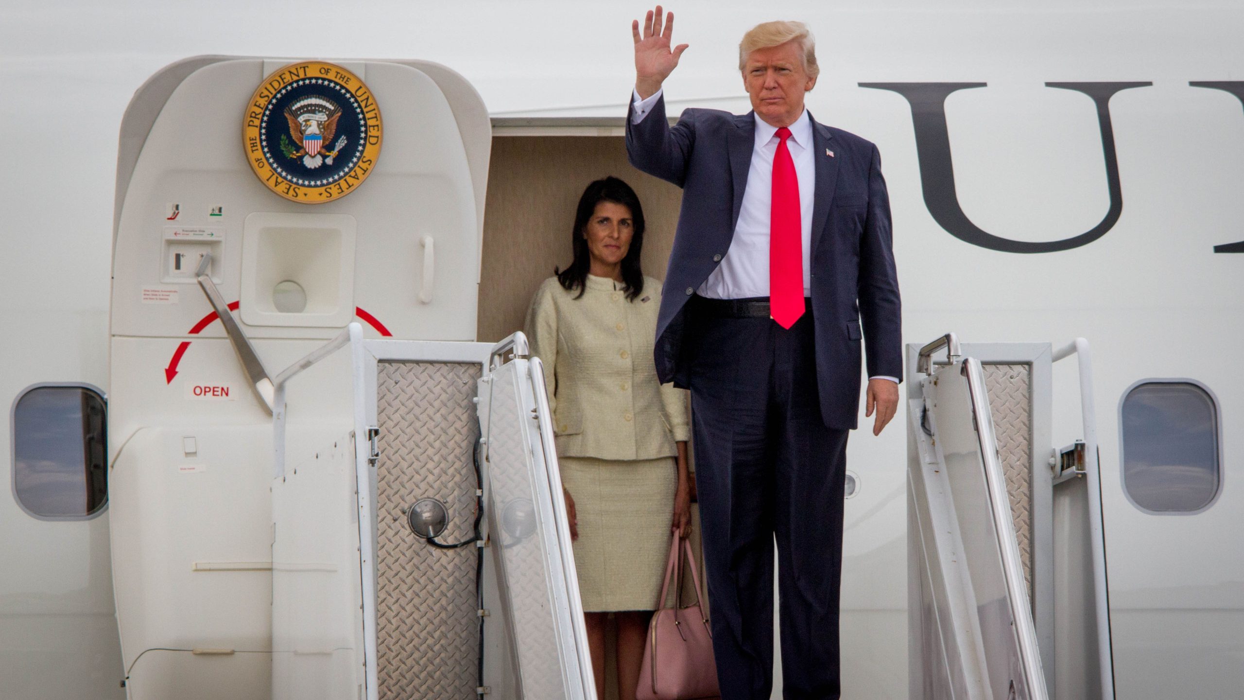 Air Force One Lackierung in Gefahr wieder: Trump schwört, „absolut“ umgekehrt Bidens Wahl von Kennedy Blue