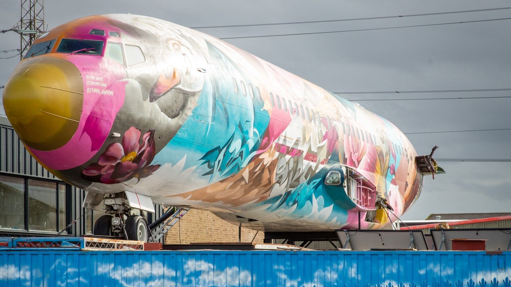 Boeing Business Jet 727 verwandelte sich in einen luxuriösen Airbnb