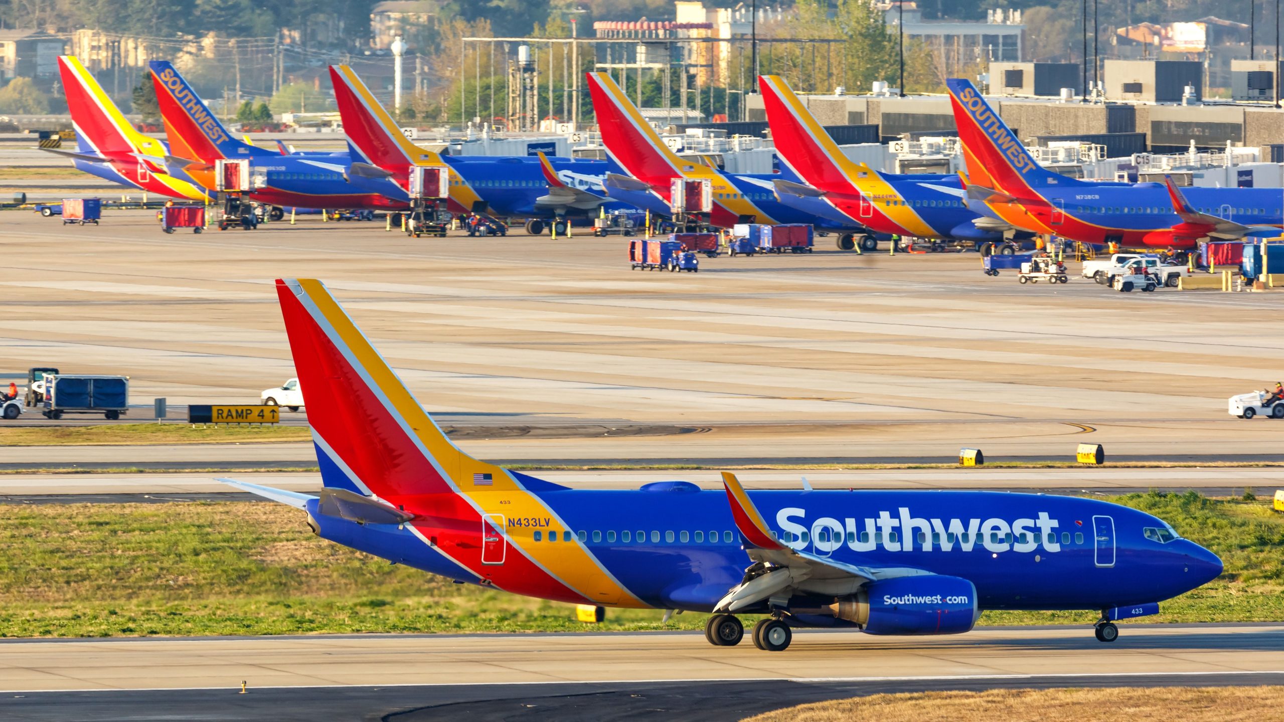 Southwest Airlines, um 15% der Unternehmensjobs im Kostensenkungszug zu senken