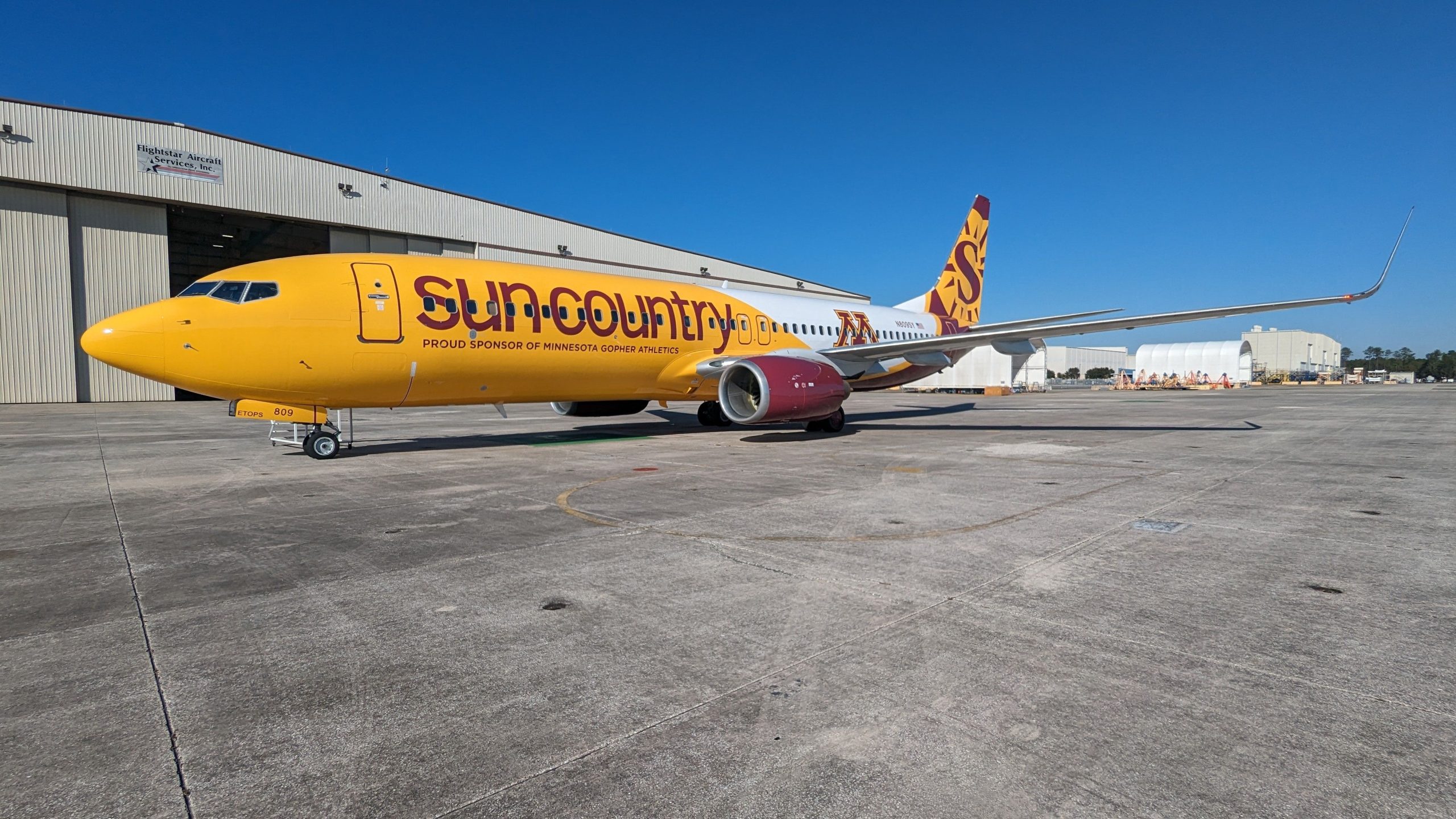 Sun Country enthüllt First Boeing 737ng Custom Lackierung