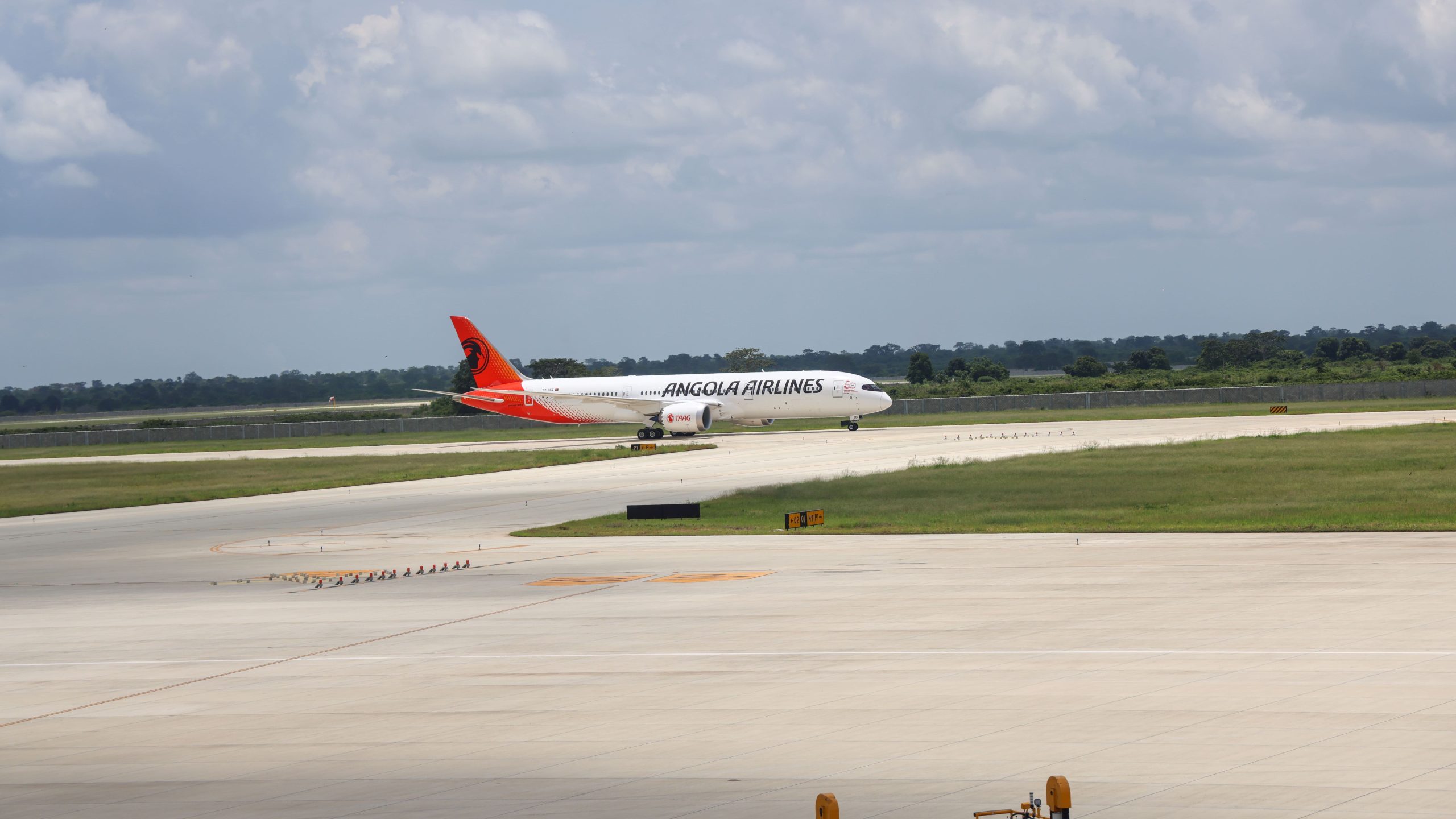Taag Angola Airlines bekommt seinen ersten Boeing 787 Dreamliner