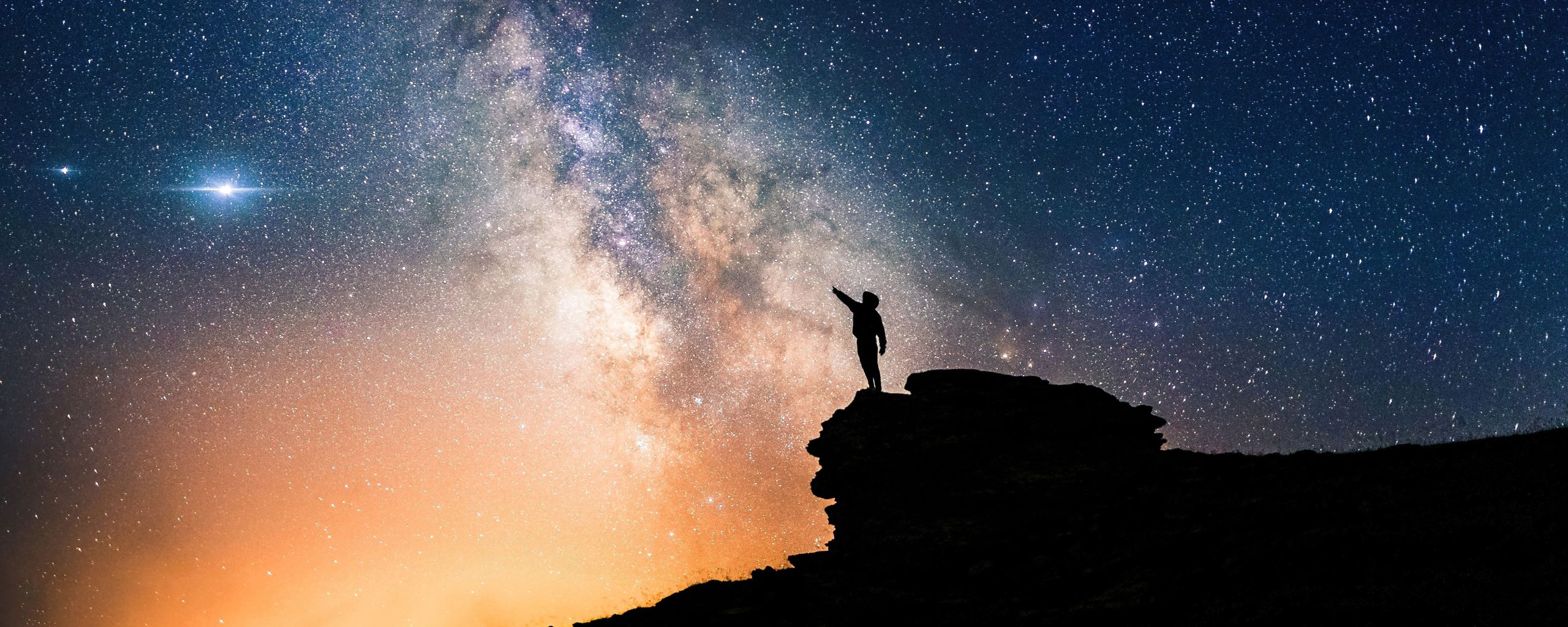 Diese Stadt Oregon war berüchtigt für ihren Kult, aber sie wurde nur zur ersten Dunklen Himmel 