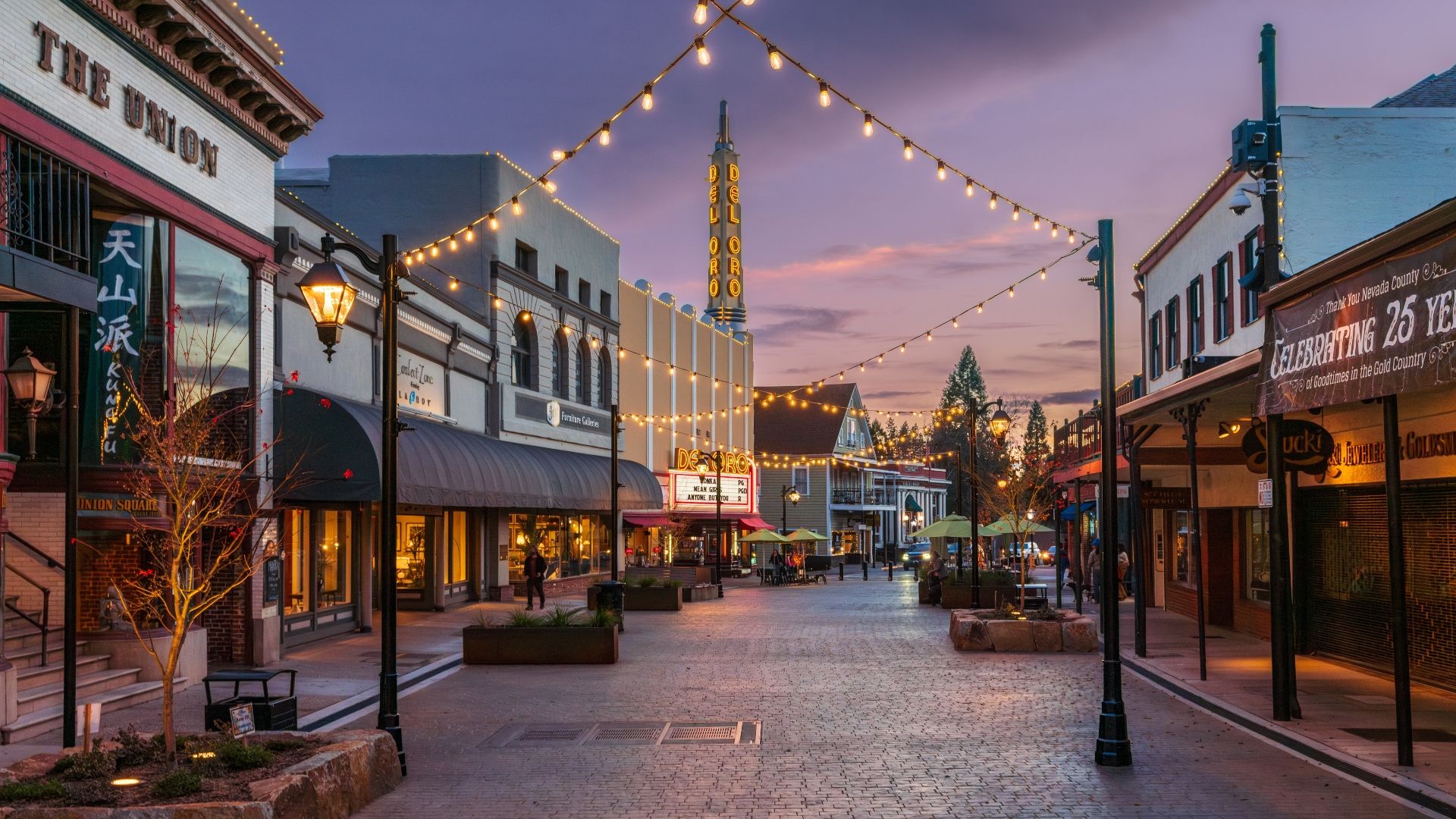 9 süßeste Städte in den Bergen Sierra Nevada