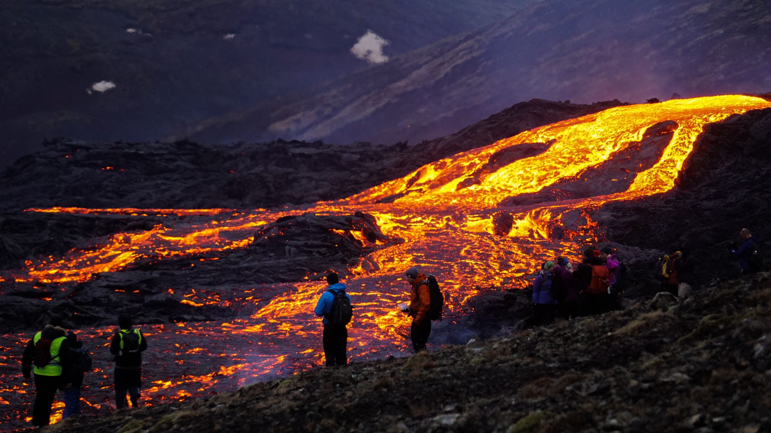 Grindavík, Island Vulcanic Site wird der Öffentlichkeit wieder geöffnet: Touristen warnten einen Besuch auf eigenes Risiko