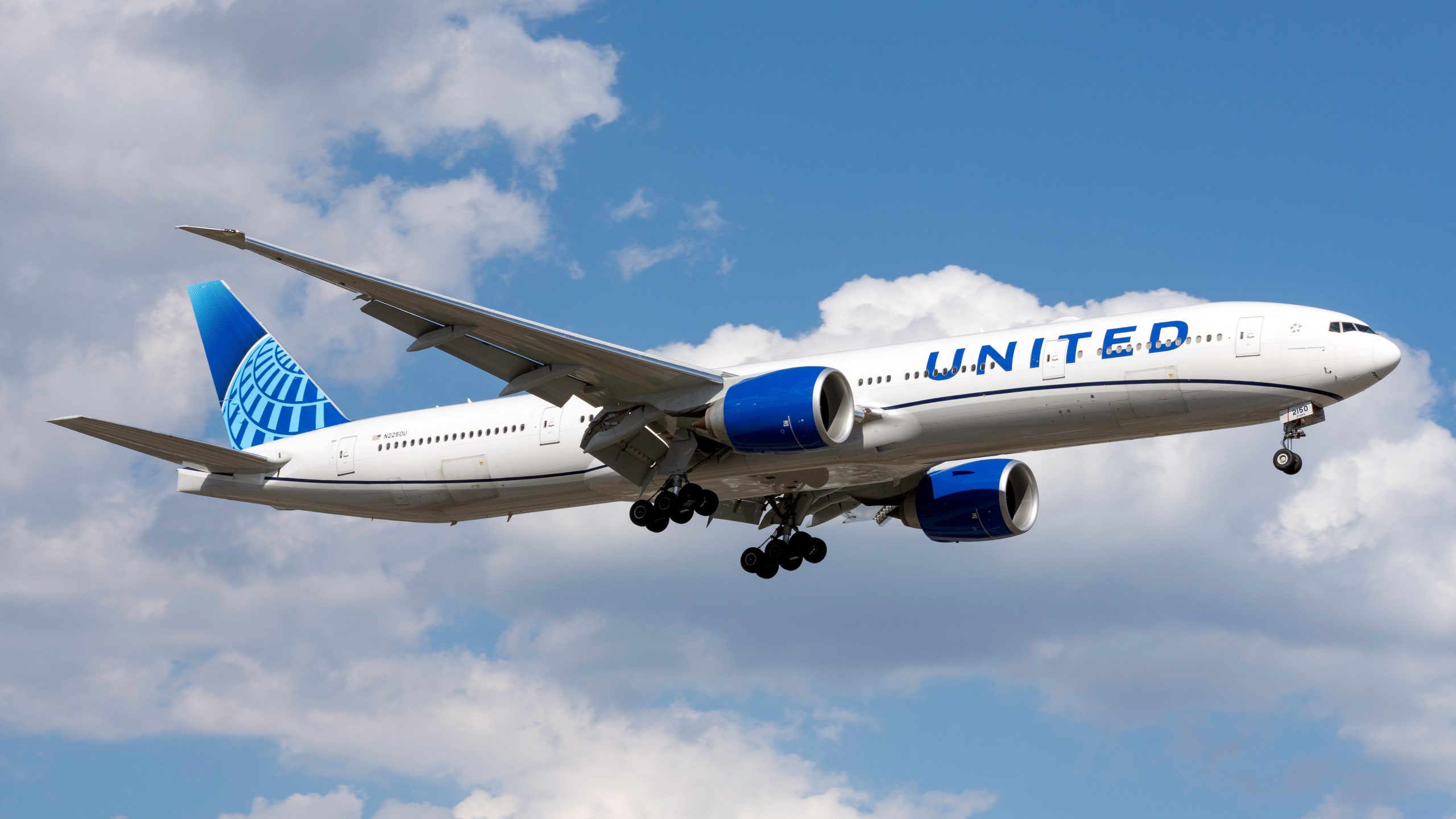 22 Jets auf 14 Strecken: Wo United Airlines in diesem Sommer mit den Boeing 777-300ers fliegen