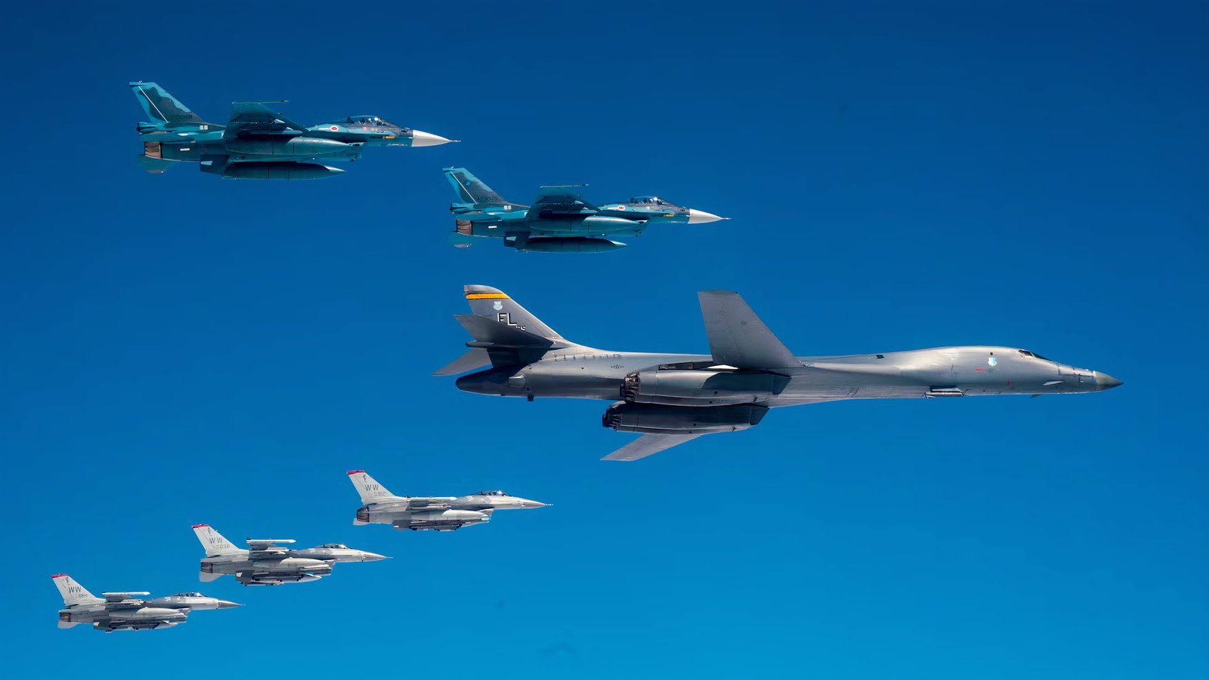 Wie die USA Japans SDF bei der Verteidigung gegen die chinesische Luftwaffe unterstützen