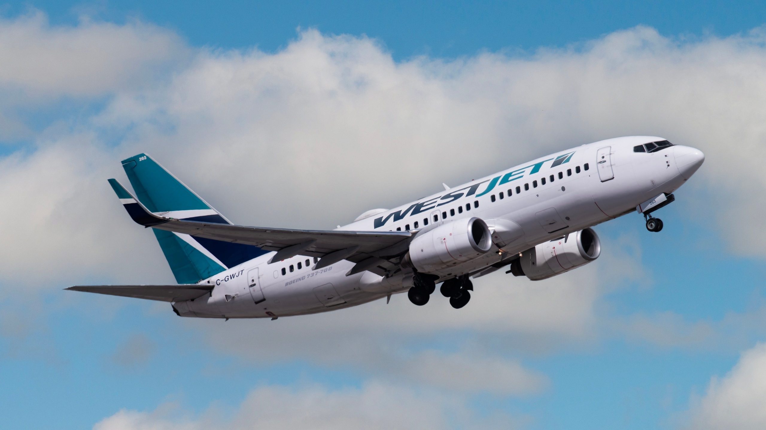Westjet beginnt seine 4. Route von Boeing 737 zum geschäftigsten Flughafen der Welt