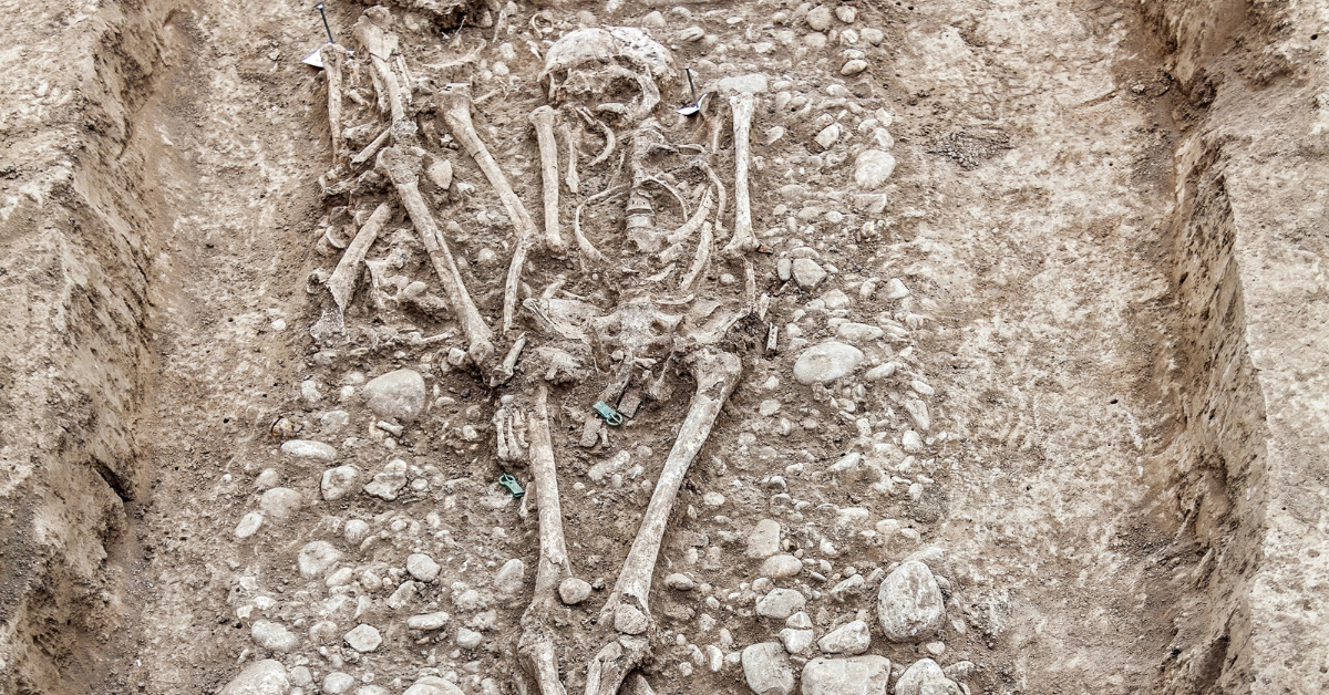 Neue Studie zeigt erschreckende Unterschiede zwischen den Bestattungen der Neandertaler und den frühen Homo Sapiens