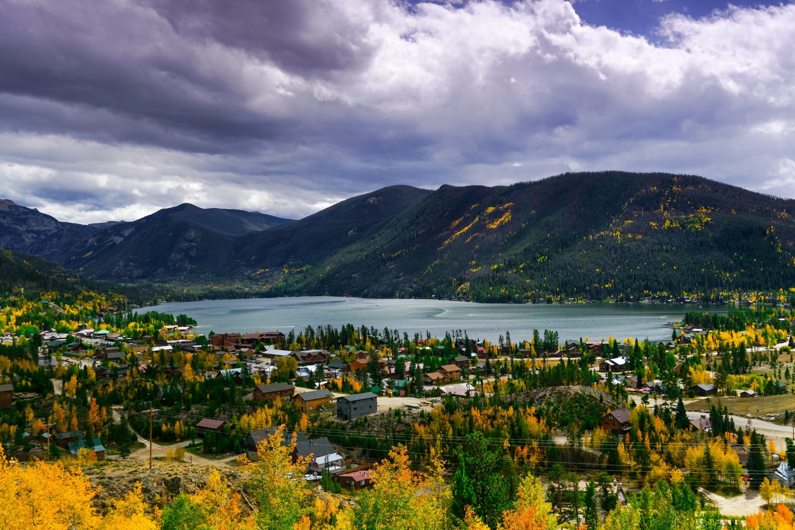 7 süßeste kleine Städte in der Nähe von Colorado National Parks