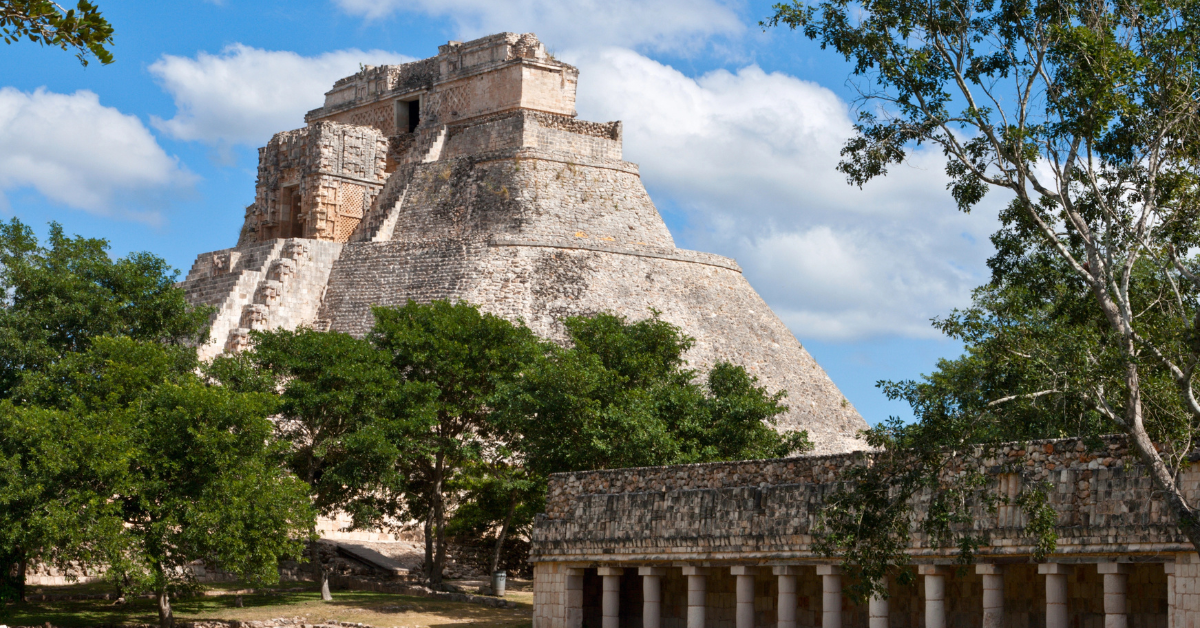 Aufregende Pyramidenentdeckung in Mexiko, gefüllt mit Artefakten