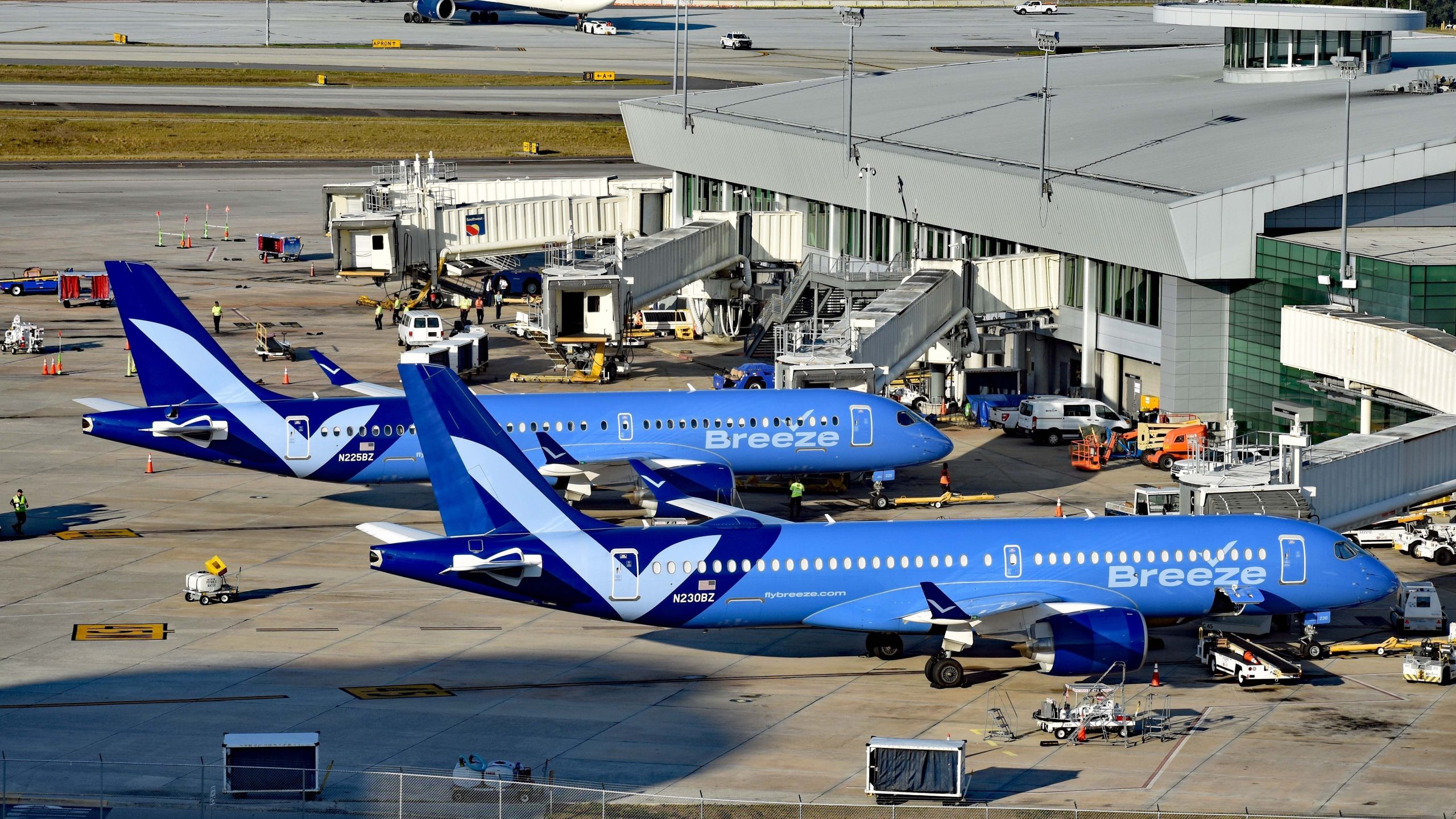 Küste zu Küste: Breeze Airways 'frühere und gegenwärtige längste Strecken