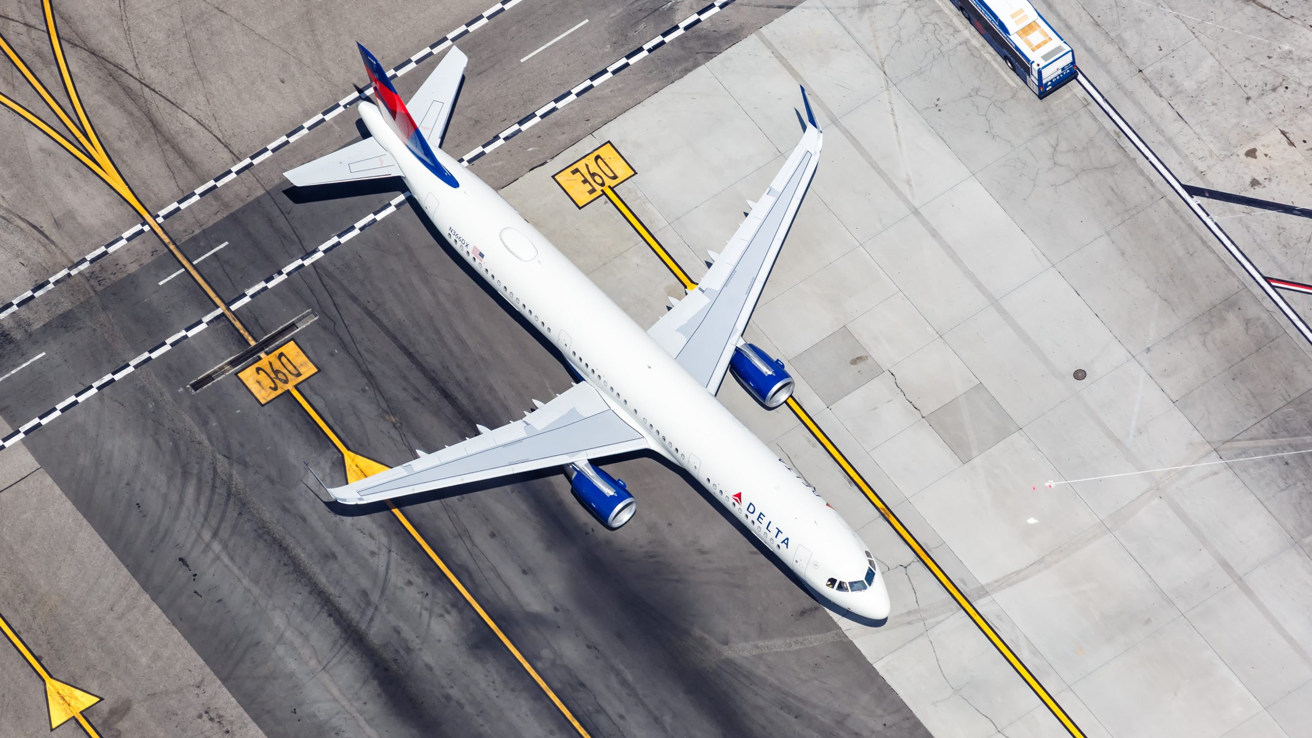 Der Flug von Orlando-gebundenes Delta-Luftlinien hat sich um 10 Stunden nach dem Umleitungsum der Umleitungen von „Muthted Tu. Leck“ verspätet