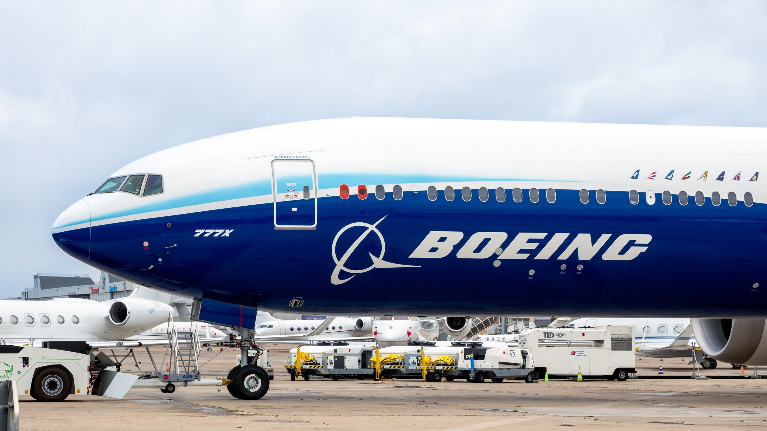 Boeing fliegt 1st 777x Prototyp nach Victorville, um FAA 