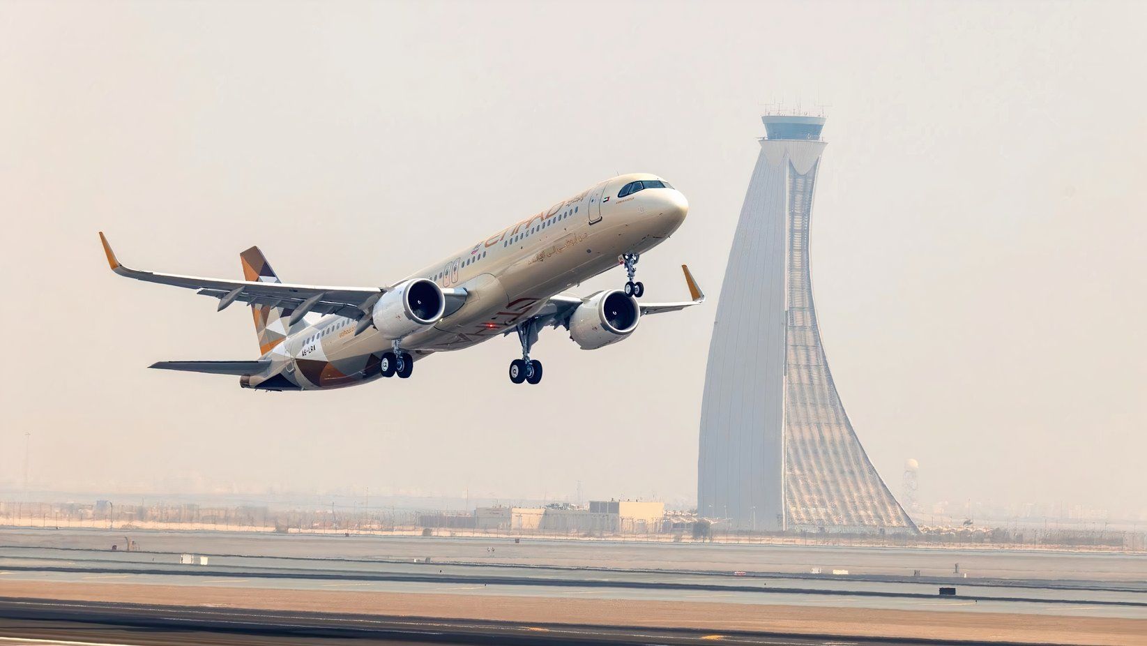 Etihad Airways startet den ersten Airbus A321LR 
