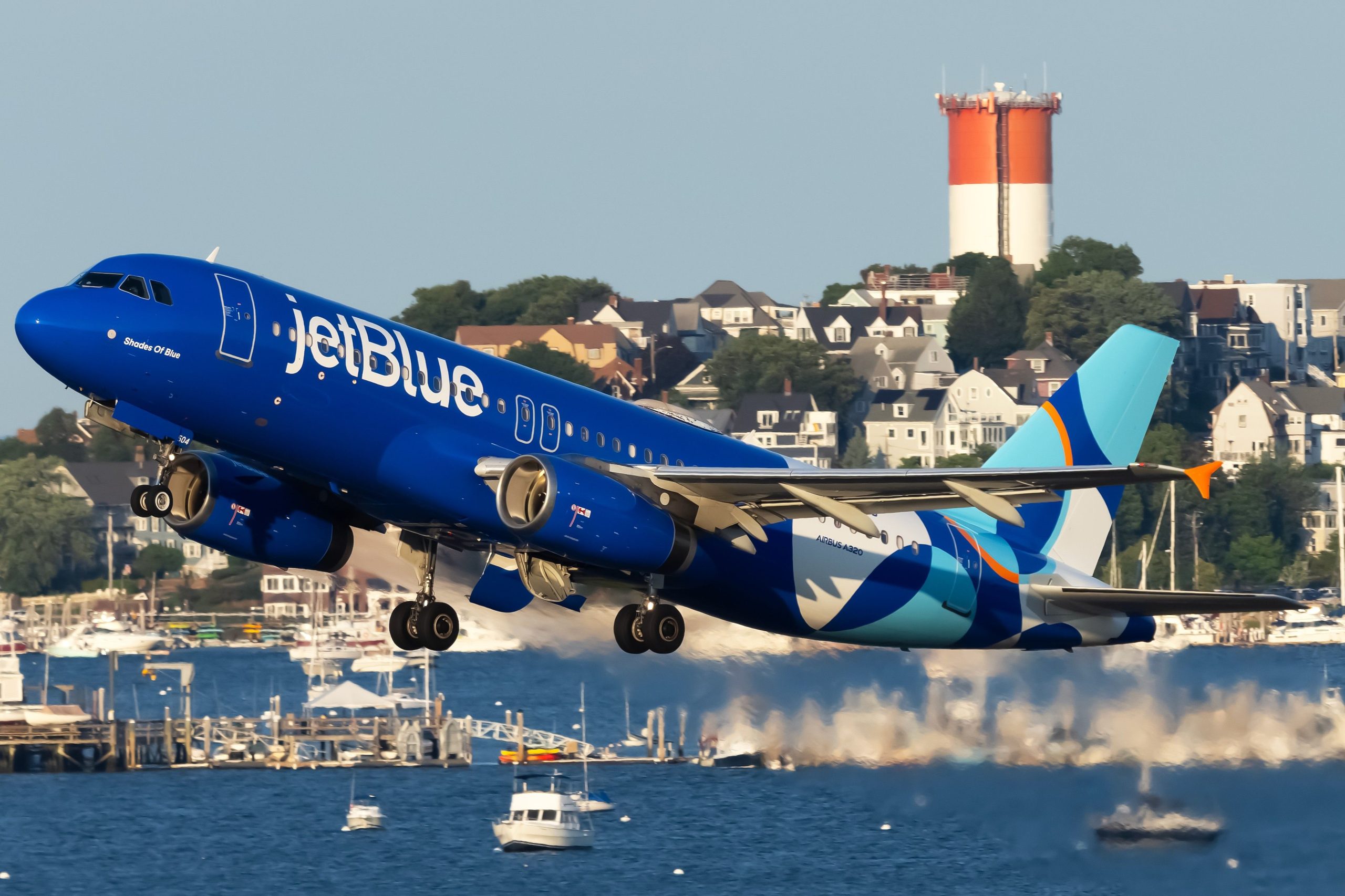 JetBlue Rejigs Tampa Network, während es Rhode Island Flüge entfernt und Newark ausnutzt