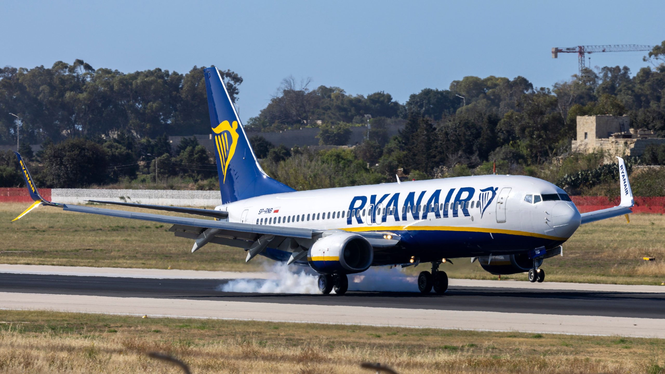 Ryanair Boeing 737 von deutschen Kampfflugzeugen aufgrund von Sicherheitsbedrohungen abgefangen