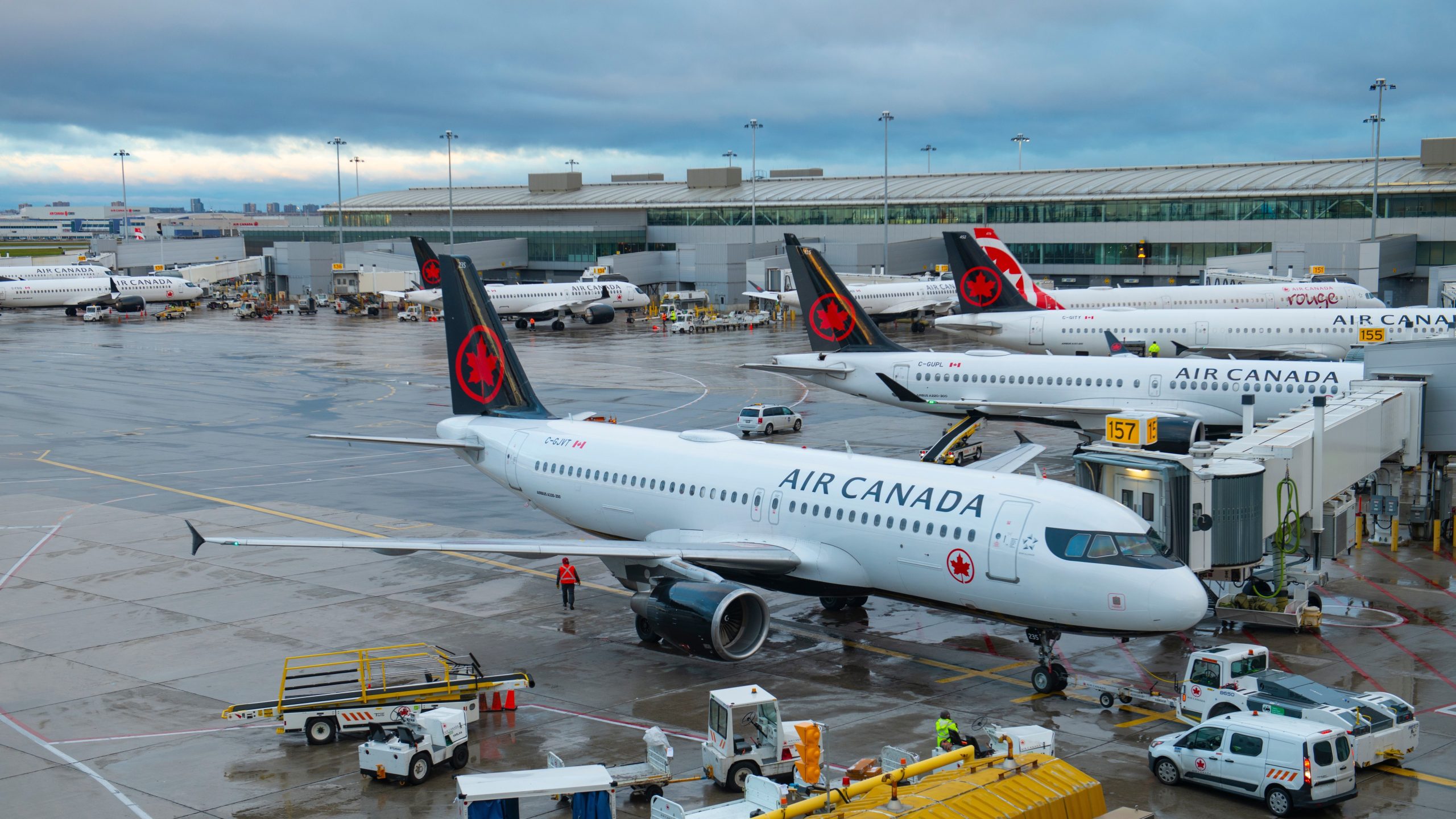 Air Canadas streikende Mitarbeiter erreichen Vereinbarung: Flüge werden inmitten von Störungen wieder aufgenommen