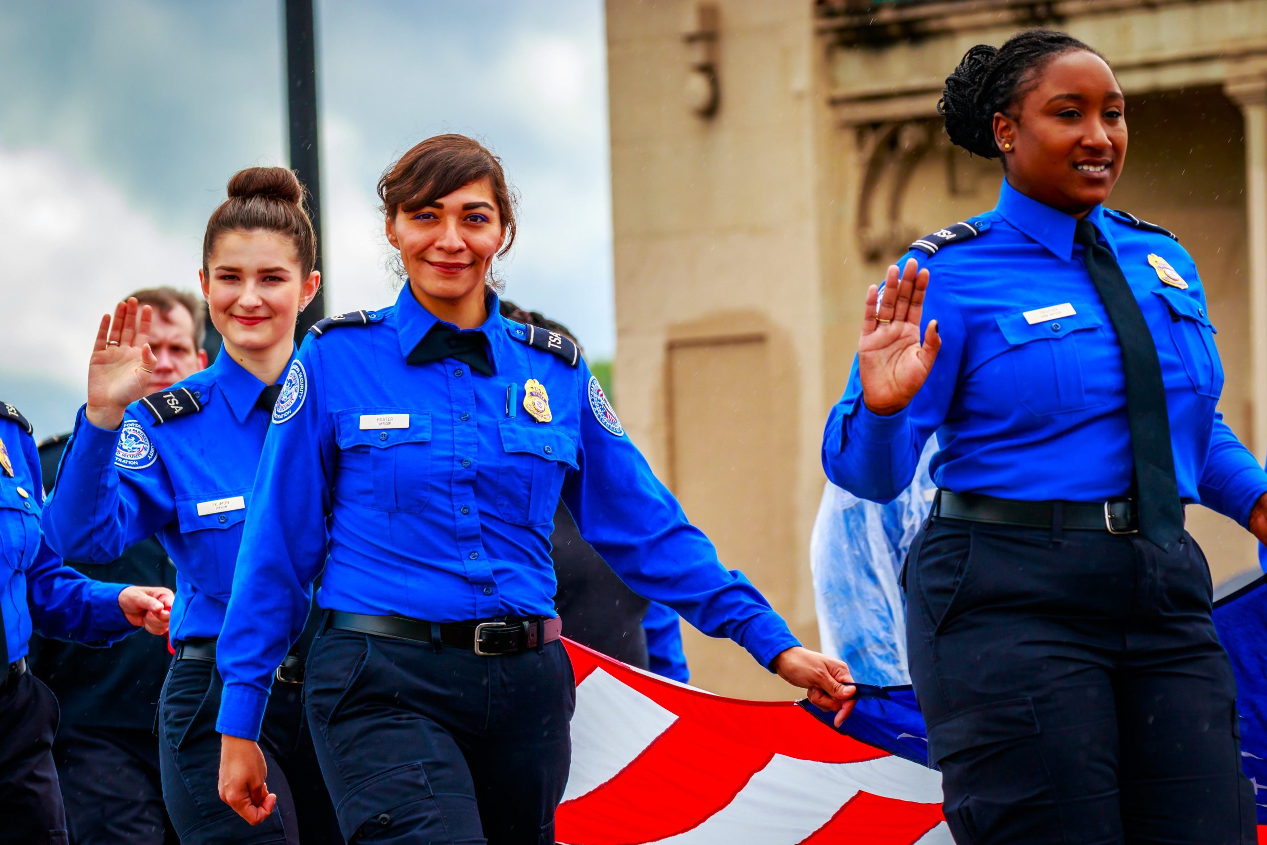 Das neue Verbot der TSA fängt weibliche Reisende mit potenziellen Geldstrafe von 17.000 US 