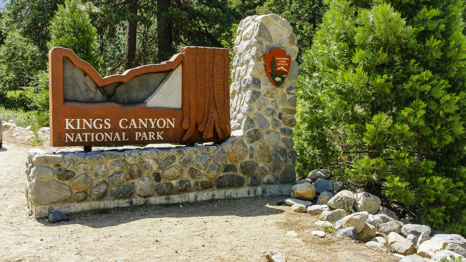 Die Mitarbeiter des Kings Canyon National Park müssen mehr tun, nachdem Besucher ihre Autos mitten auf der Straße verlassen hatten