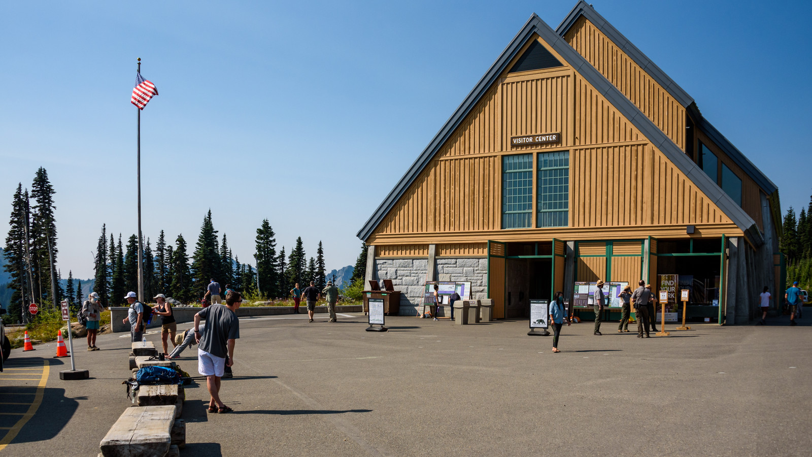 Europäer besorgt über Sommerbesucheraufnahmen des Mount Rainier National Park und sie sind sich nicht falsch