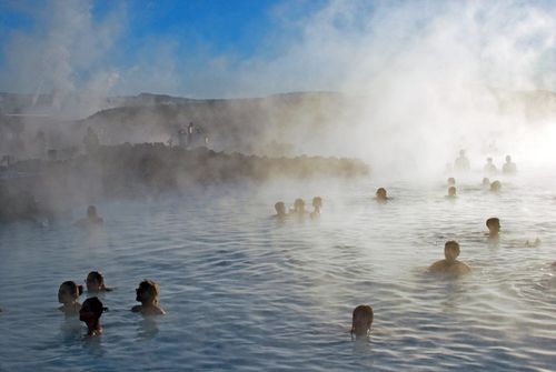 InspirationHot TUB Happiness: Die Dos und Dons of Islelandic Spas