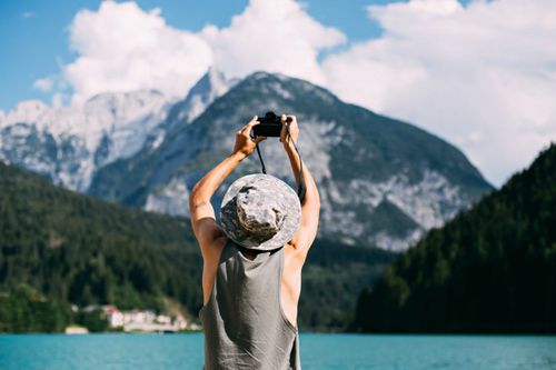 Inspiration8 Essential Travel Photography Apps