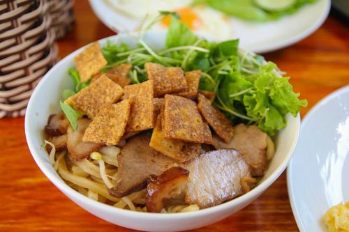Essen &amp; Drink10 Vietnamesische Lebensmittel, die Sie probieren müssen
