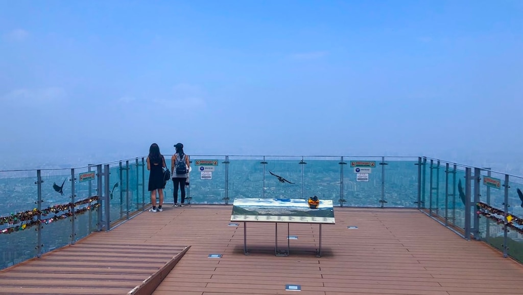 Unvergessliche Landschaft bei „Apsan Observatory“, einem spektakulären Standpunkt in Daegu