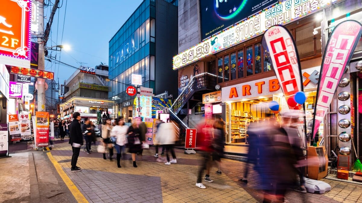 Ein Spielplatz für junge Leute: Hongdae in Seoul erkunden