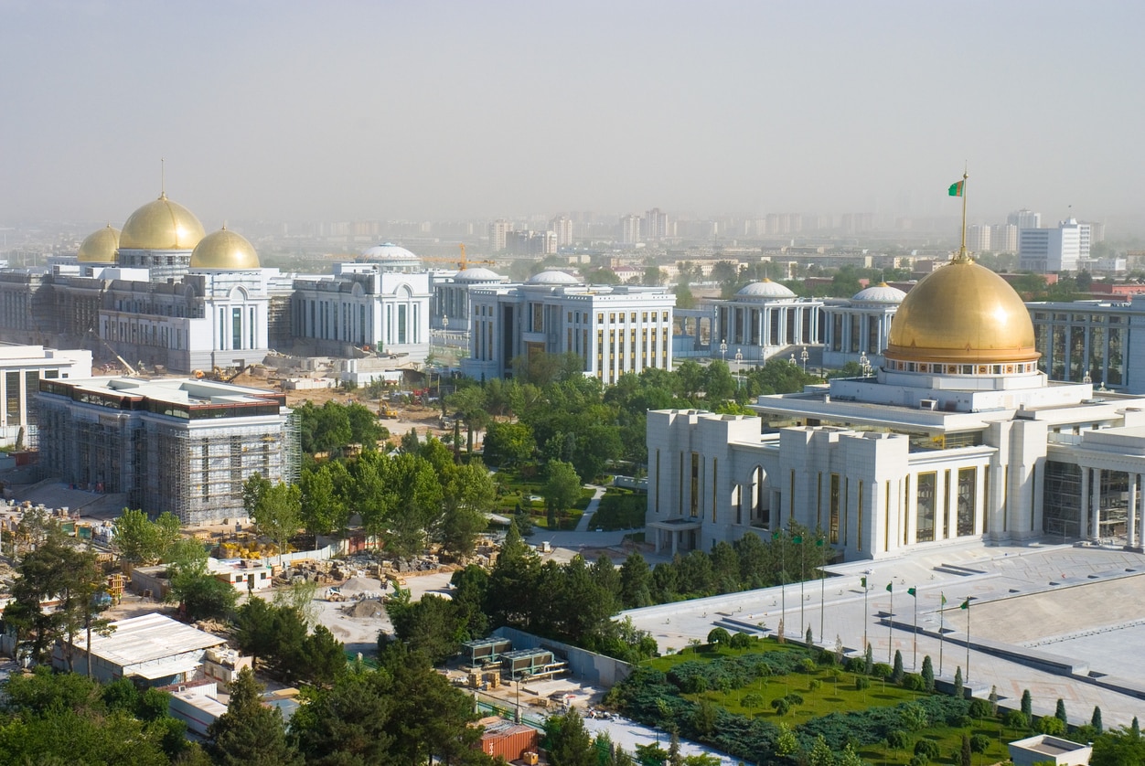 Ashgabat: Die Stadt des weißen Marmors