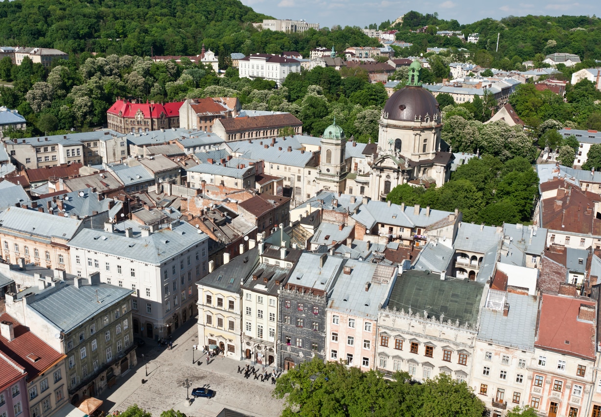 Lviv: Eine Erinnerung an herrliche und lebendige Geschichte