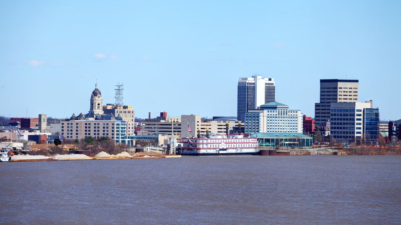 Evansville: größte besiedelte Stadt und ist der medizinische, kommerzielle und kulturelle Zentrum des Südwestens Indiana