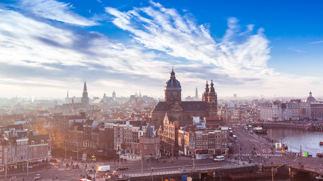 Niederlande: Das Land der innovativen Städte und die malerische Landschaft