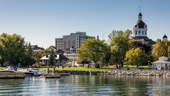 Die Stadt, in der Kanadas erstes Parlament stattfand! 5 Touristenplätze in der früheren Hauptstadt, Kingston