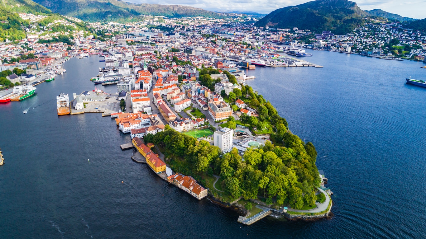 Bergen: 10 Gründe, diese atemberaubende norwegische Stadt zu besuchen
