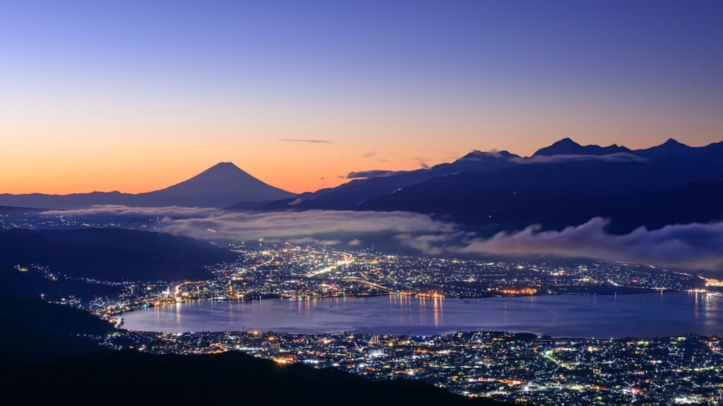 [Takabocchi Plateau] Ein malerischer Ort in der Präfektur Nagano, an dem Sie Lake Suwa und Mt. Fuji sehen können