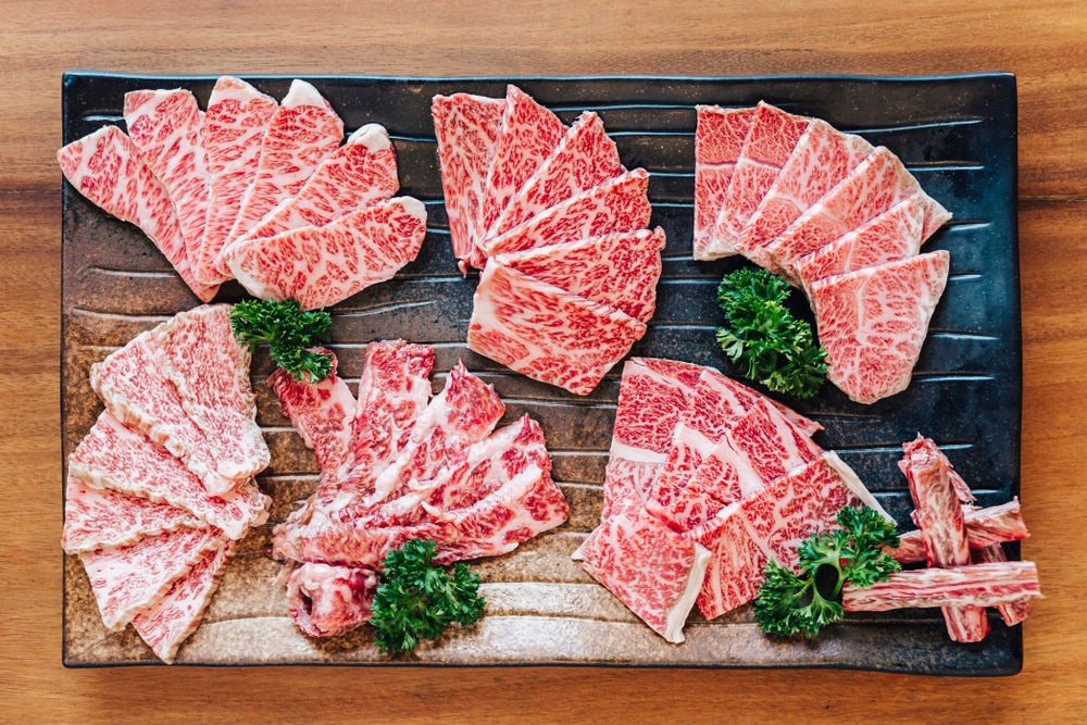 Gehen Sie über Kobe Rindfleisch hinaus mit diesen verschiedenen Arten von japanischen Wagyu