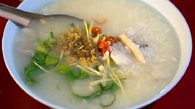 Einführung der besten Frühstücksstellen in der Nähe von Bangkoks legendärem Grand Palace!