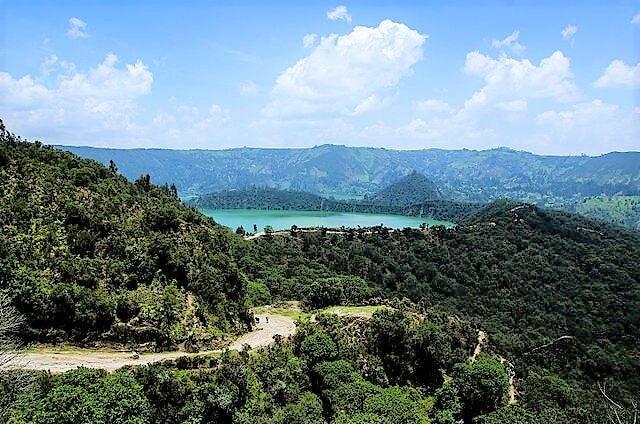[Äthiopische Souvenirs] Kaffee und traditionelle Kunsthandwerk von einheimischen Stämmen werden sehr empfohlen!