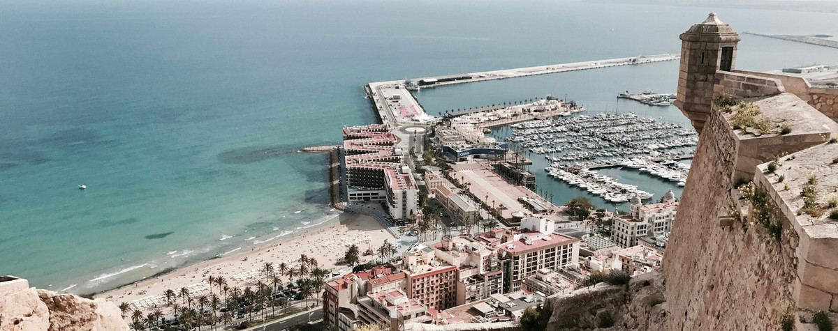 Interview mit Flatio Mieter, Maria Anastasiadou: Was ist eine digitale nomad-freundliche Unterkunft und die Bedeutung der Kommunikation