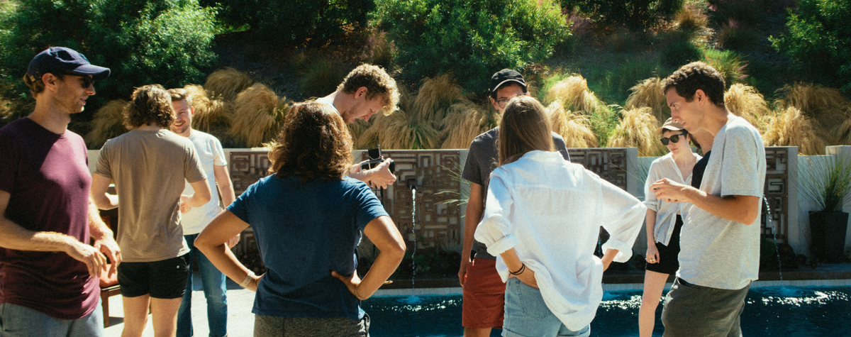 Wie man der örtlichen Gemeinschaft als digitaler Nomade zurückgibt