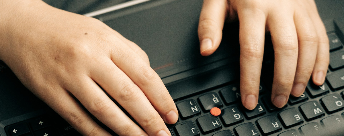 Ein Leitfaden zum Kauf ergonomischer Ausrüstung: Schlüsselfaktoren zu berücksichtigen