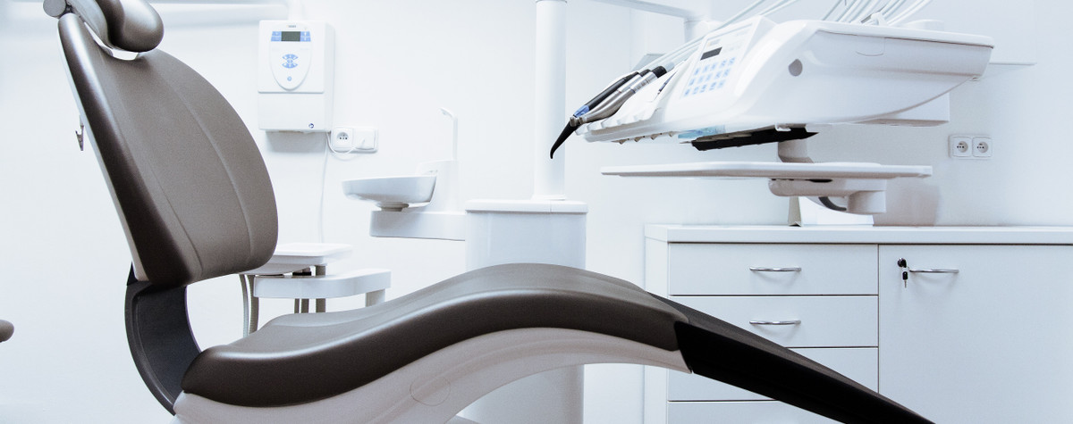 Zahnarzt in Budapest finden