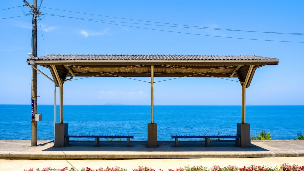[Szenische Aussicht vom Bahnhof] Shimonada Station in der Präfektur Ehime: Complete Tourist Guide!