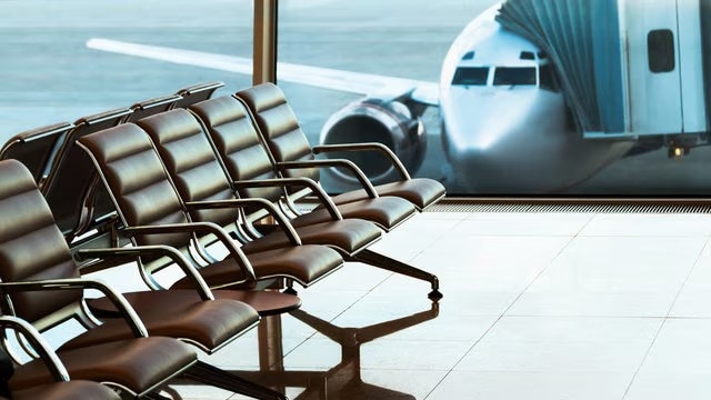 Achten Sie auf die Bordzeit für Flüge! Wie viele Minuten vor Abflug sollten Sie durch die Sicherheit und das Boarding 