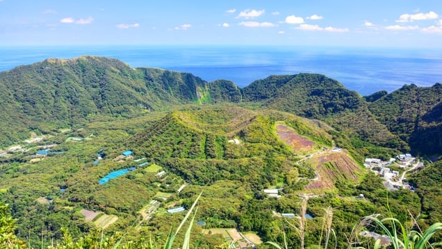 Machen Sie in diesem Urlaub einen Ausflug nach Aogashima! Entdecken Sie seine faszinierendsten Orte