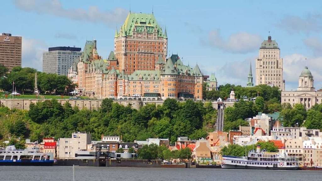 Gehen wir durch den historischen Bezirk Quebec Altstadt 
